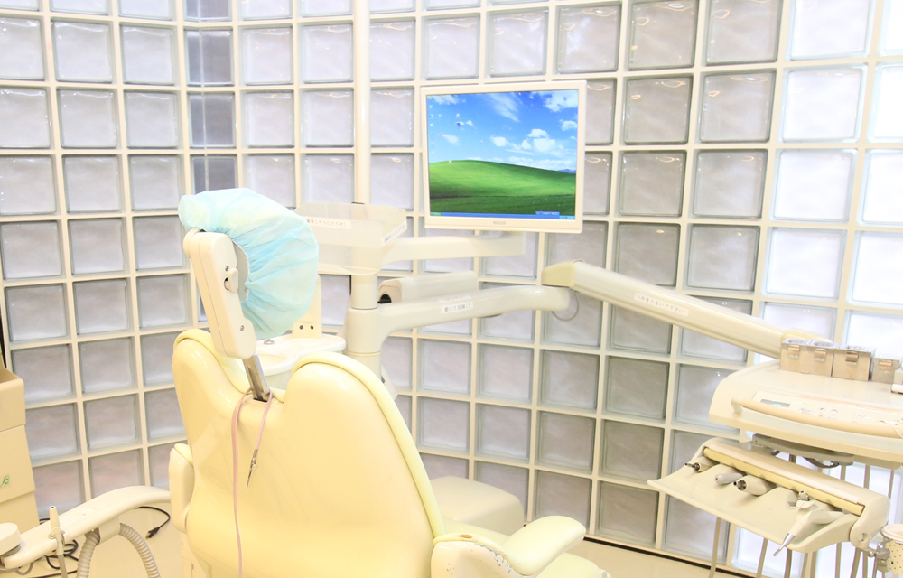 診療台・モニター設備の画像